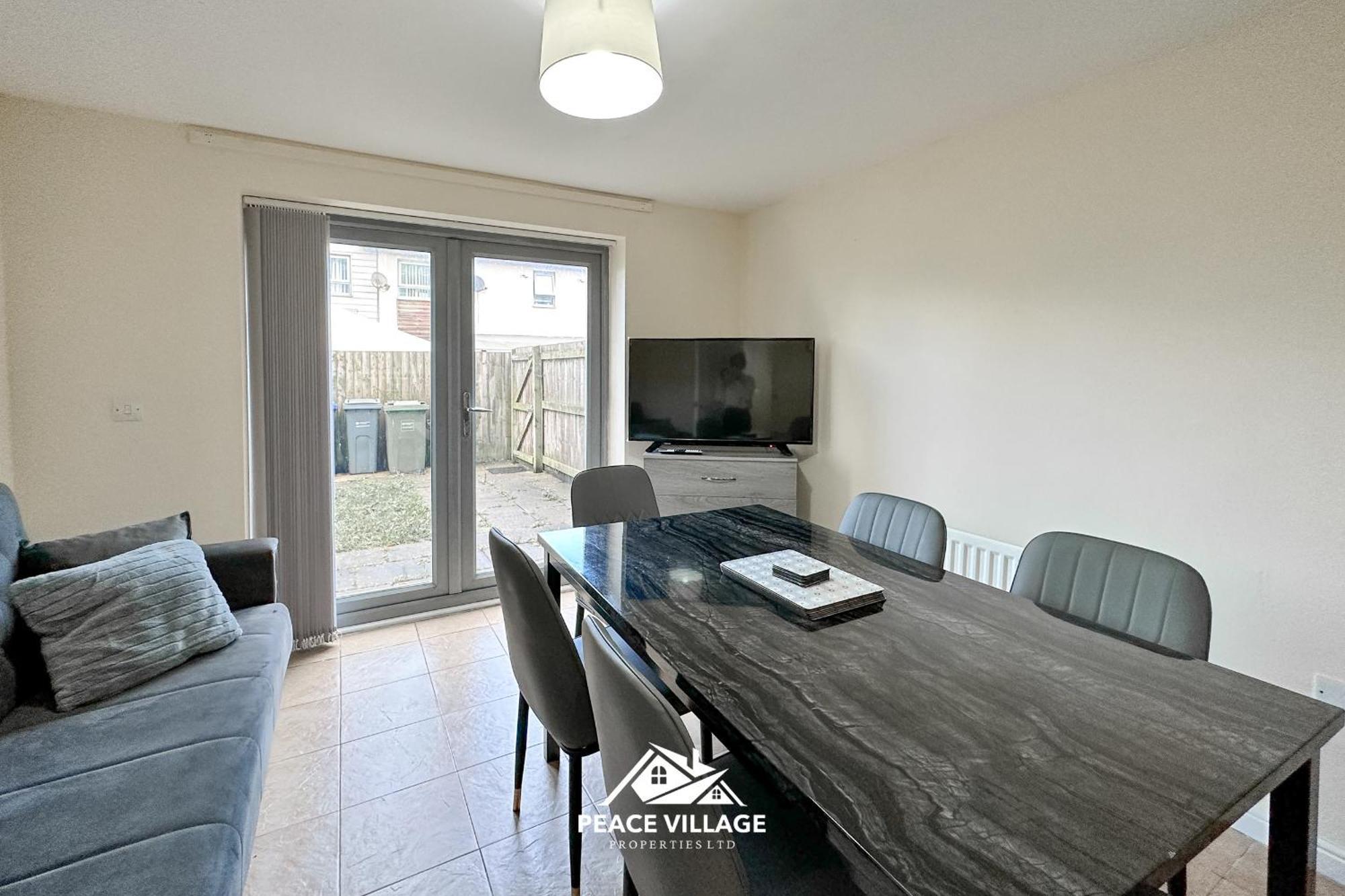 Ashton Co-Living - Private Room Self-Cater Manchester Exteriör bild