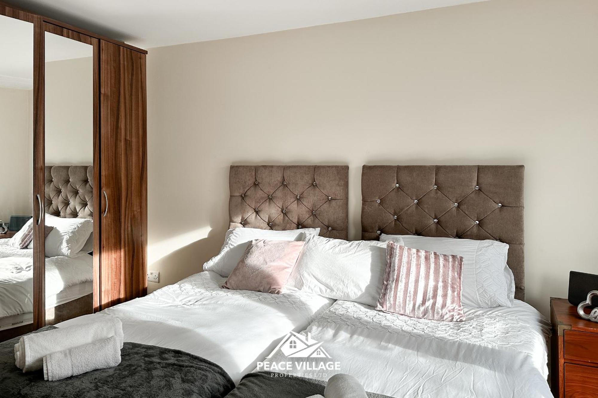 Ashton Co-Living - Private Room Self-Cater Manchester Exteriör bild