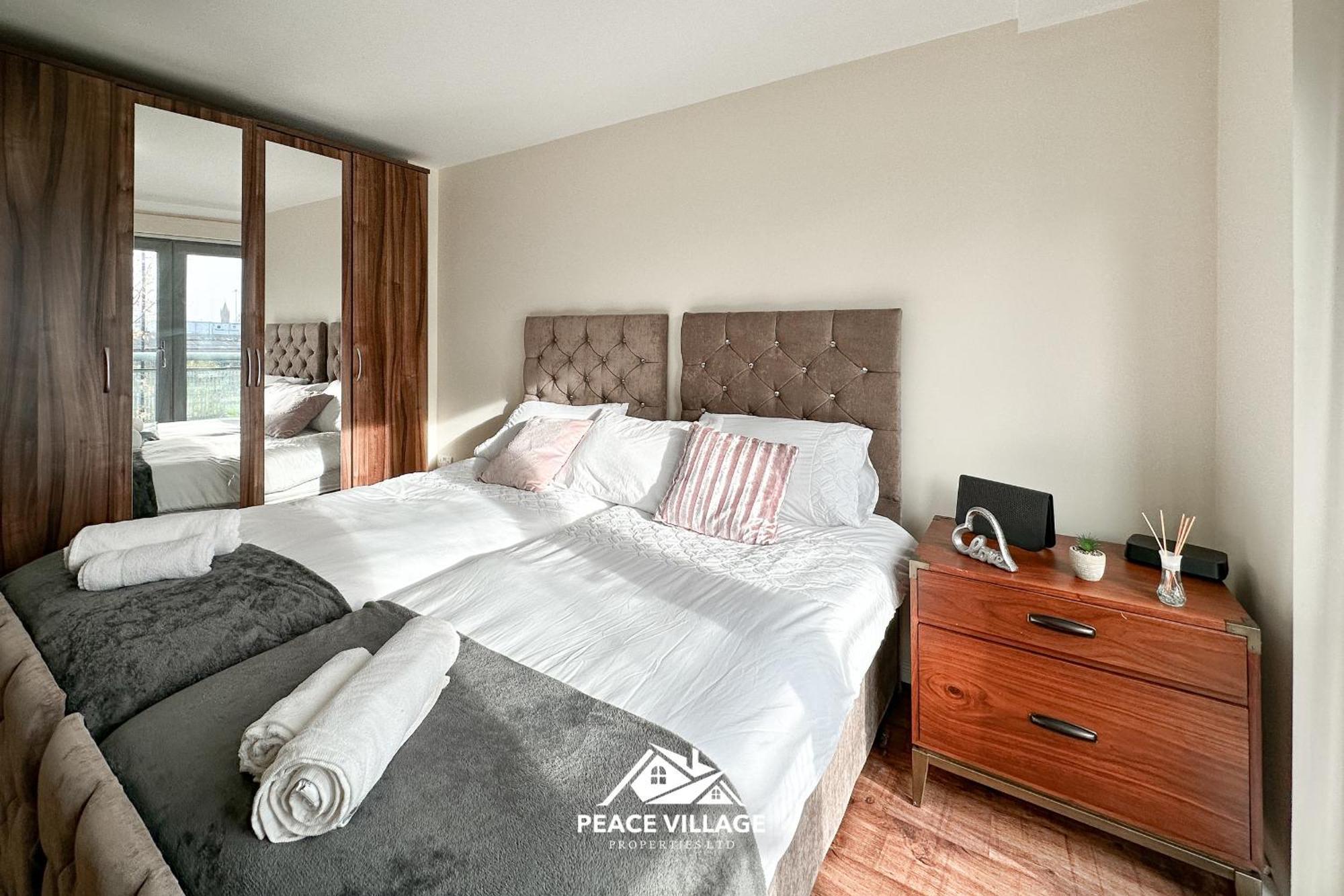 Ashton Co-Living - Private Room Self-Cater Manchester Exteriör bild