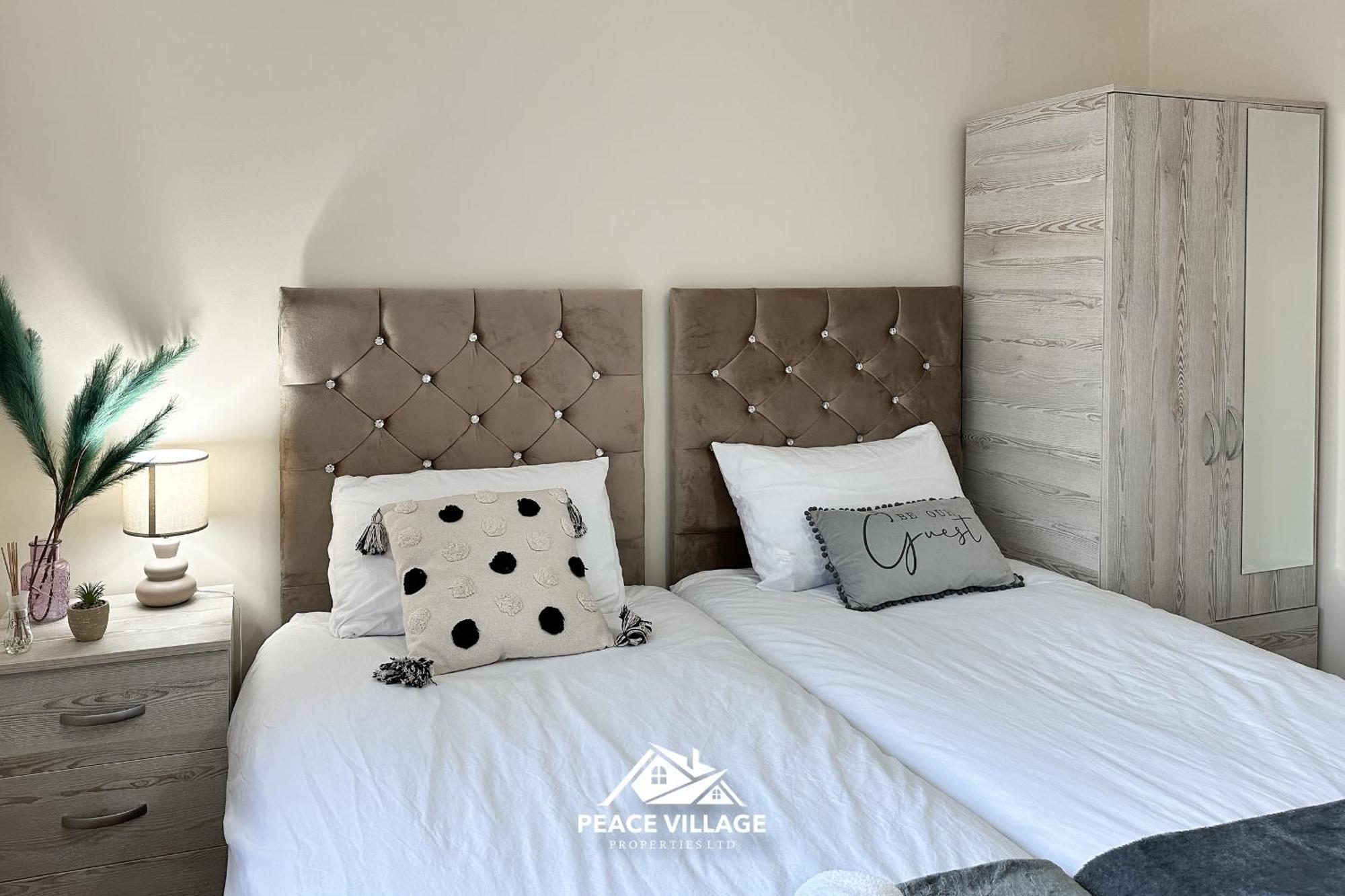 Ashton Co-Living - Private Room Self-Cater Manchester Exteriör bild